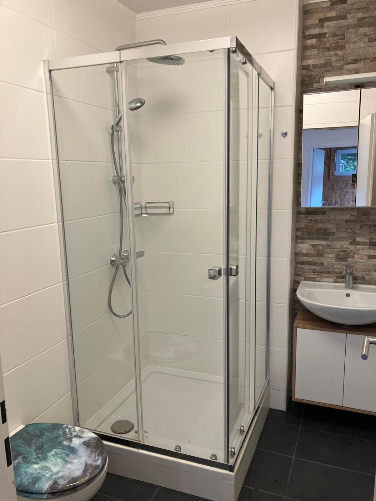 Schoene Wohnung Im Helenental 巴登 外观 照片