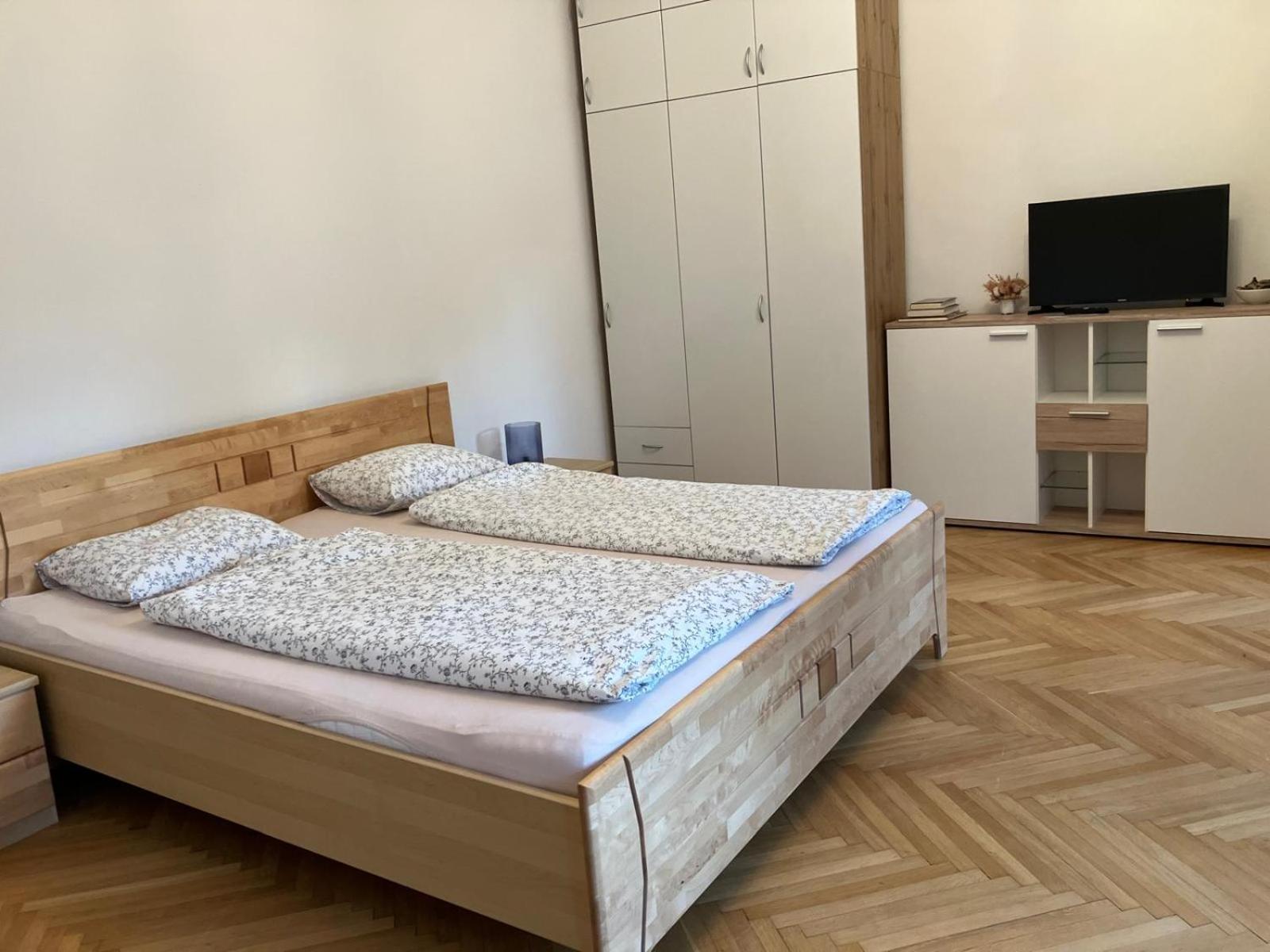 Schoene Wohnung Im Helenental 巴登 外观 照片